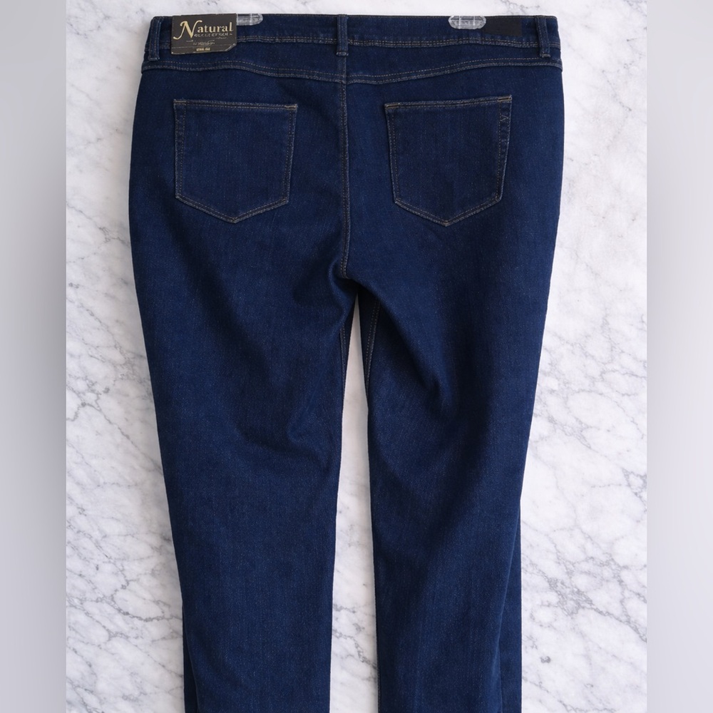 Natural Reflections Fleece Lined Jeans Relaxed Straight Leg Dark Wash Sz 16 New - Picture 2 of 11